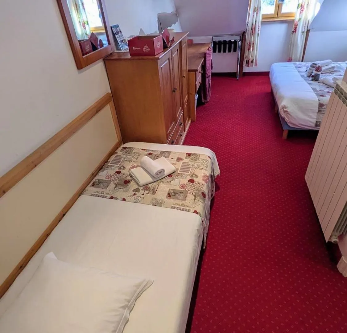Le Bataclan Hotel Auron 3*,