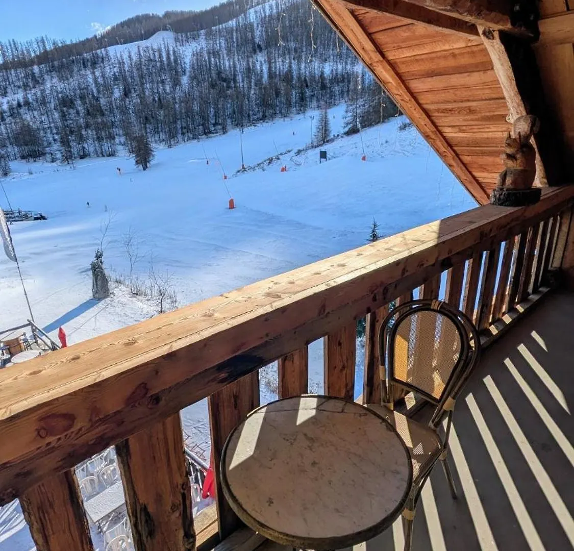 Le Bataclan Hotel Auron