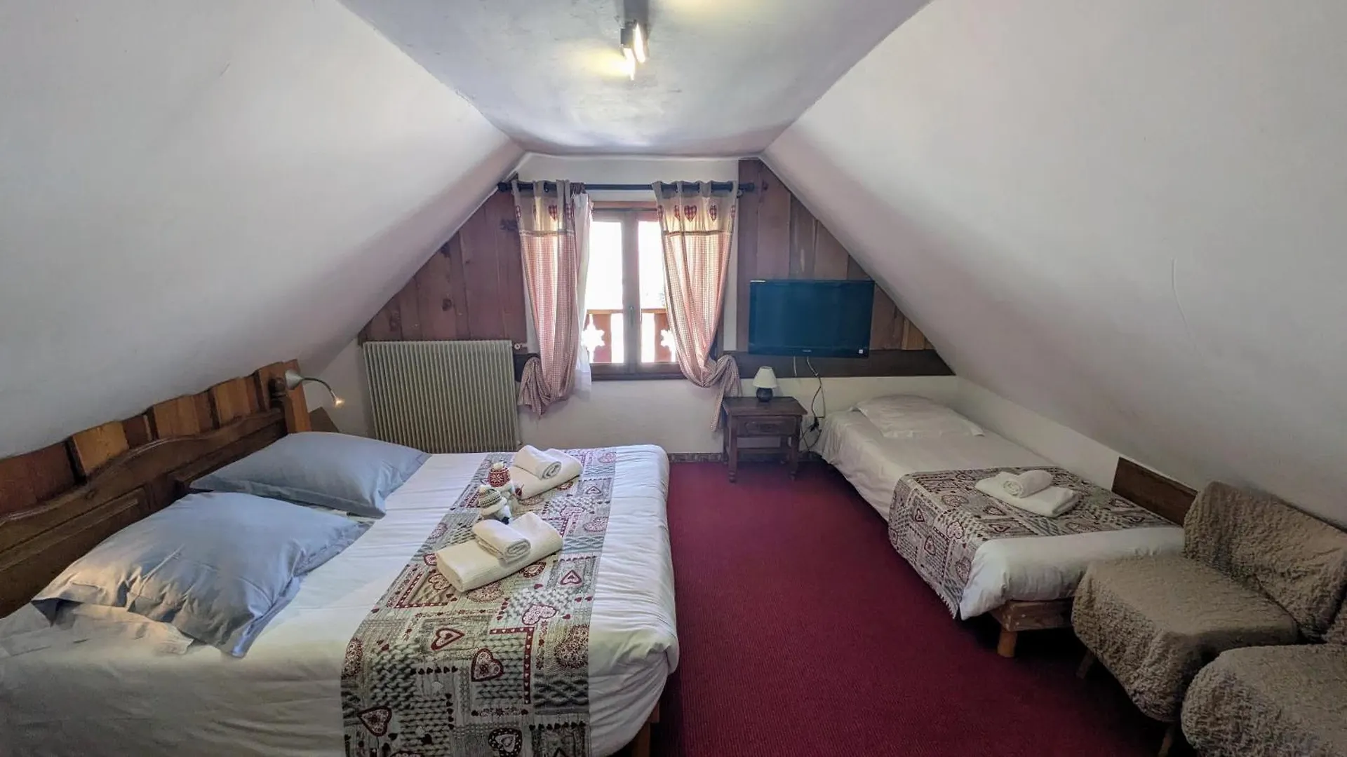 Le Bataclan Hotel Auron