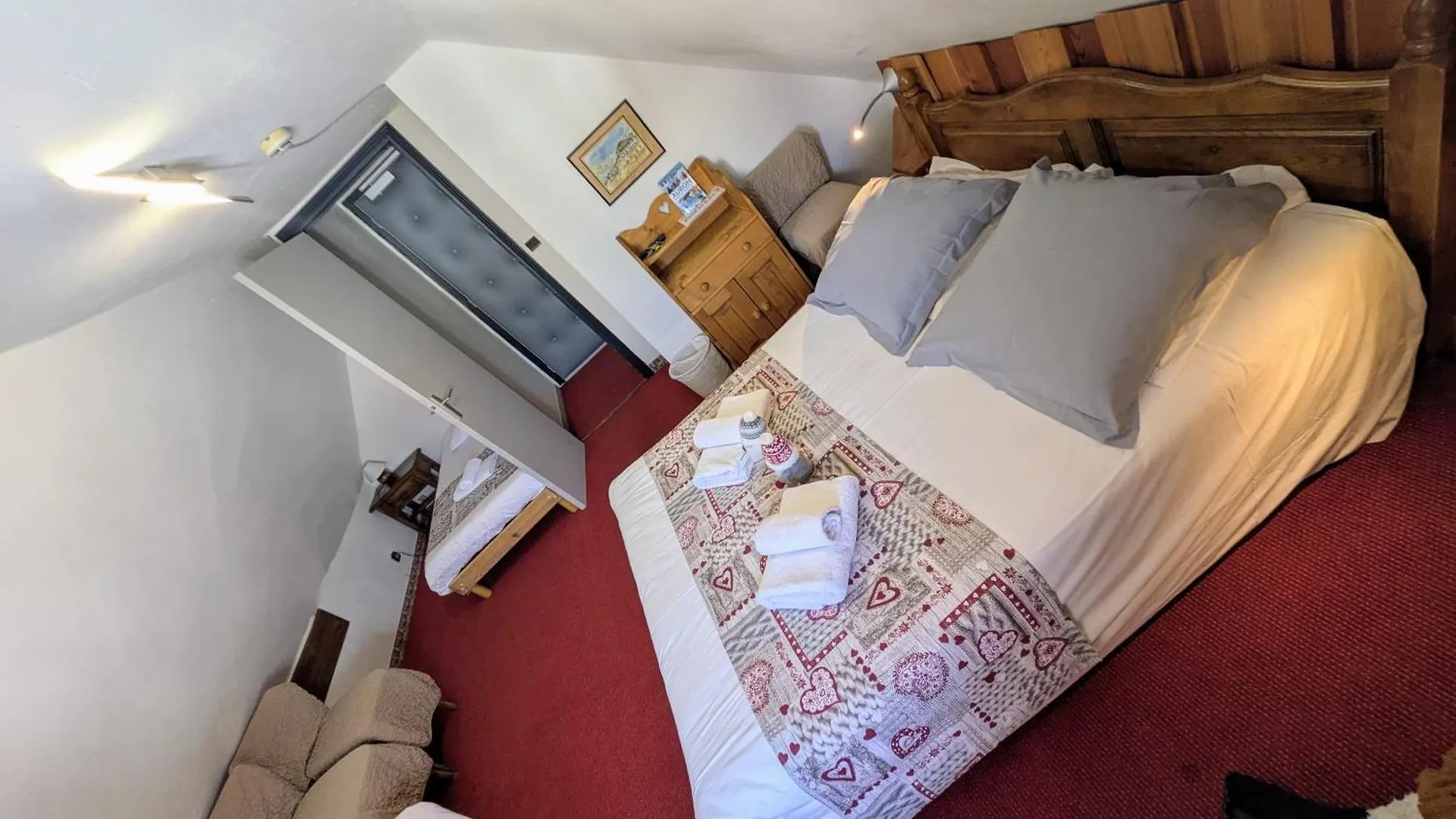 Le Bataclan Hotel Auron